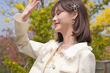 Light luxury and elegance, customize your romantic outfit, without fear of winter cold